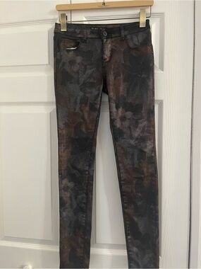 Slim Fit Men's Jeans in Black-Brown Floral Wash